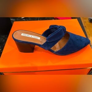 Chelsea and violet size8.5